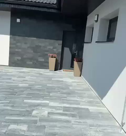 Terasa a zpevněné plochy