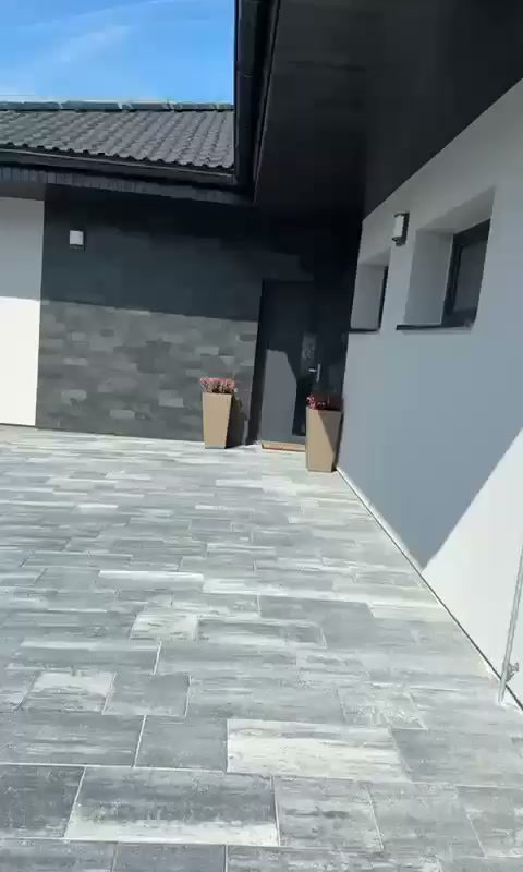 Terasa a zpevněné plochy