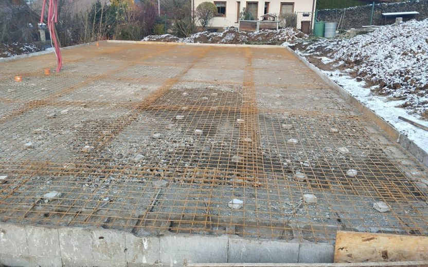 Výztuž a prostupy před betonáží